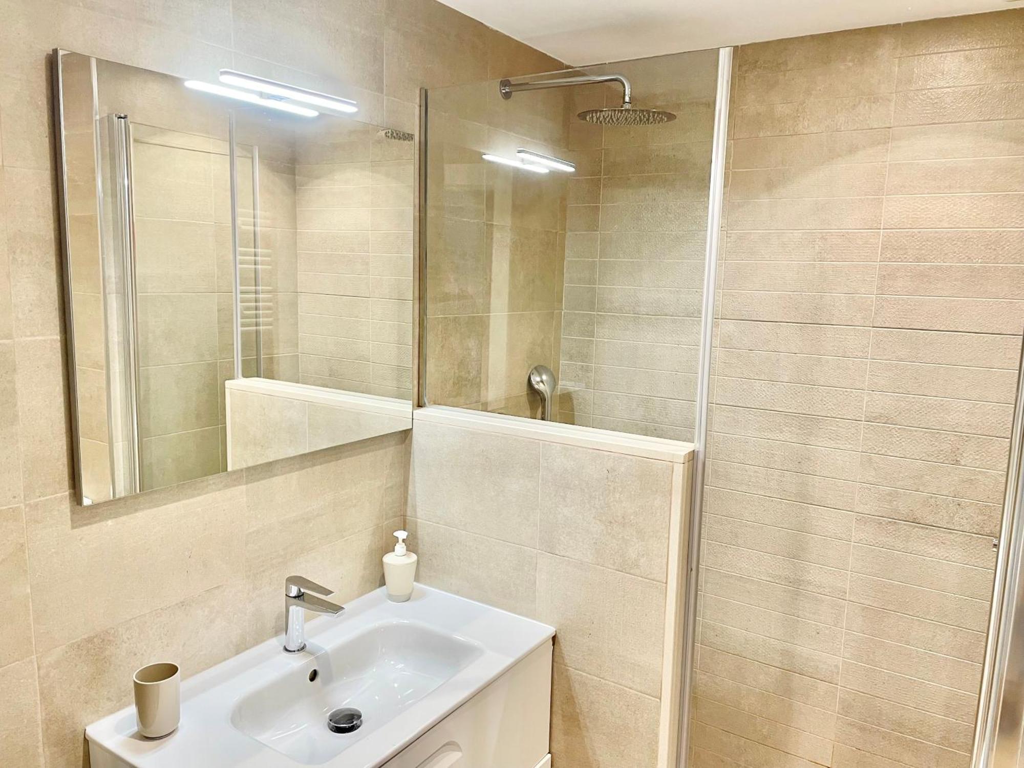 Apartamento San Lorenzo Playa. Vistas Al Mar. Gijón Kültér fotó