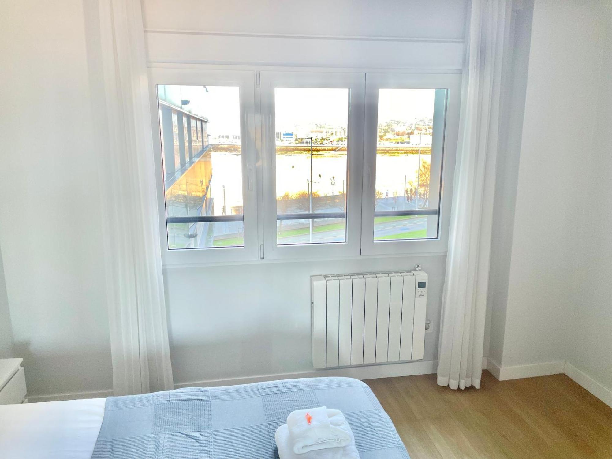 Apartamento San Lorenzo Playa. Vistas Al Mar. Gijón Kültér fotó