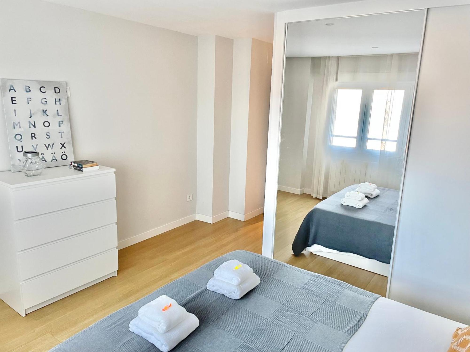 Apartamento San Lorenzo Playa. Vistas Al Mar. Gijón Kültér fotó