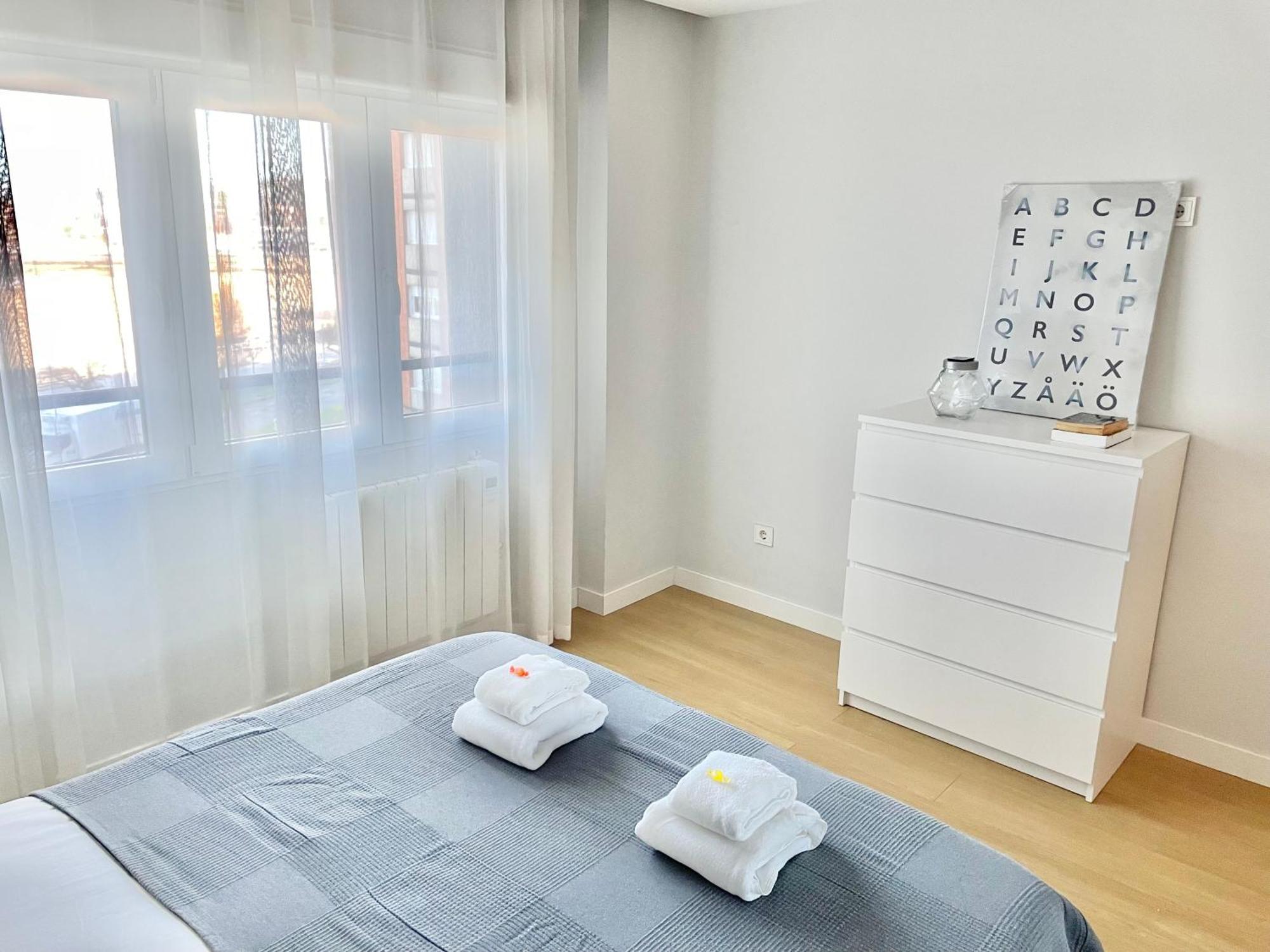 Apartamento San Lorenzo Playa. Vistas Al Mar. Gijón Kültér fotó